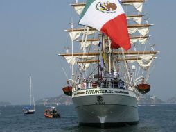 La tripulación está integrada por ocho capitanes, 31 oficiales, 42 cadetes y 123 elementos de clases y marinería. EFE / SEMAR