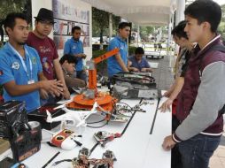 Los competidores de la ESIME Zacatenco se midieron con representantes de varios países. TWITTER / @EffIPN