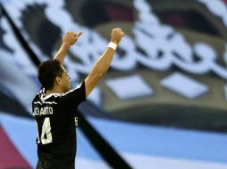 'Chicharito' completó su mejor semana como delantero blanco con este doblete, alcanzando los seis tantos en Liga. EFE / Lavandeira jr