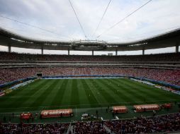 El Omnilife poco a poco va adquiriendo identidad con el apoyo incondicional de su afición. AFP / H. Guerrero