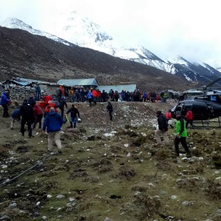Alpinista graba avalancha en Nepal causada por el sismo