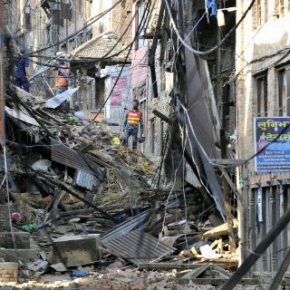 Aumenta asistencia y protección de mexicanos en Nepal tras terremoto