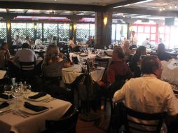 Se debe dirigir con respeto y educación a cualquier empleado del restaurante. EL INFORMADOR / ARCHIVO