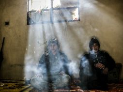 El avance del Estado Islámico ha dejado bajas humanas en diversos grupos civiles, armados, tribus de la región y facciones rebeldes. AFP / Y. Akgul