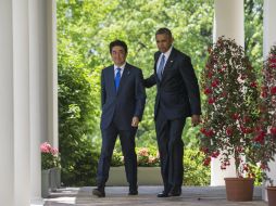 Obama recibió a Abe con una ceremonia en los jardines de la mansión presidencial. AFP / J. Lo Scalzo