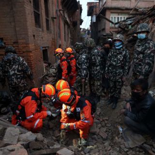 Registran casi cien réplicas del terremoto en Nepal