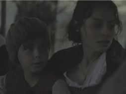 La producción le permitió aprender a usar armas, montar a caballo y vivir en el frío argentino. YOUTUBE / FOX+