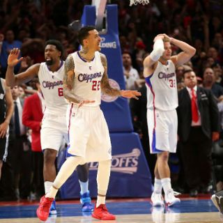 Spurs se pone a un juego de avanzar