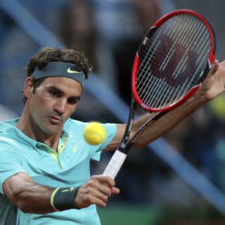 Federer, Giraldo y Schwartzman avanzan en Estambul
