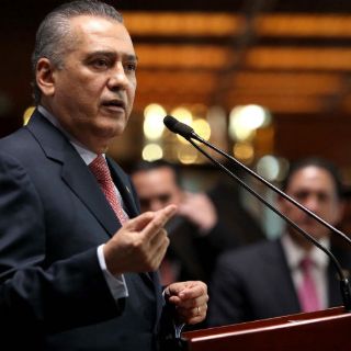 Reforma del DF no va en este periodo, dice Beltrones
