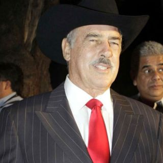 Postulan a Andrés García por la alcaldía de Acapulco