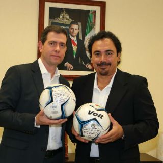 Hugo Sánchez es nombrado embajador de la Conade