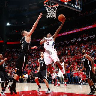 Los Hawks toman ventaja ante Brooklyn