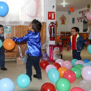 Festejan el Día del Niño en reclusorios capitalinos