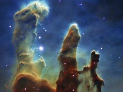 La nueva ilustración tridimensional de estos tres famosos pilares revela nuevos detalles sobre su distribución espacial. EFE / ESO