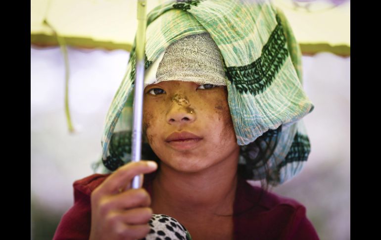 Explican el riesgo de que los 'niños se quedan sin cuidado' en este tipo de tragedias. EFE / D. Azubel