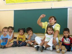 Las educadoras y maestras de jardín de niños son capacitadas bajo un modelo de aprendizaje de competencias y habilidades sociales. EL INFORMADOR / ARCHIVO