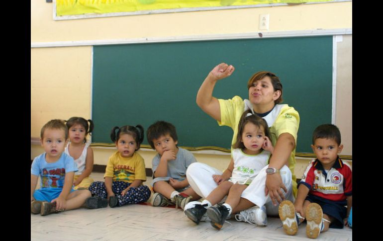 Las educadoras y maestras de jardín de niños son capacitadas bajo un modelo de aprendizaje de competencias y habilidades sociales. EL INFORMADOR / ARCHIVO