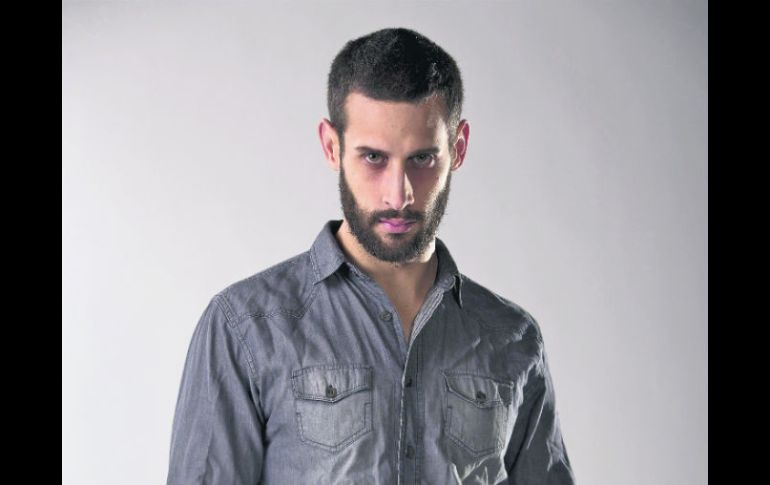 A conquistar el mercado. Alan Alarcón es 'Diego', uno de los protagonistas de la serie 'Logout'. ESPECIAL / Televisa