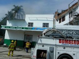 El funcionario asegura que un comando fue quien prendió fuego a la cremería San José. FACEBOOK / Jesus Bautista Alvarez