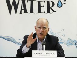 El gobernador Jerry Brown ha propuesto multas de hasta 10 mil dólares para los que se comporten peor. AP / R. Pedroncelli