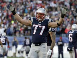 Nate Solder, en tratamiento por cáncer la temporada anterior, se mostró tranquilo durante el entrenamiento. AP / S. Senne