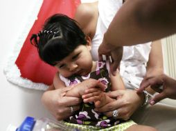 Para los niños, una alternativa de prevención es la vacuna contra la varicela, que vale más ponerla a tener la enfermedad. EL INFORMADOR / ARCHIVO