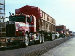 Al realizar la revisión de una camión en Ocuilapa, tropas militares encuentran una maleta con el monto en efectivo. EL INFORMADOR / ARCHIVO