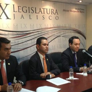 El fiscal debe sacar las manos del proceso electoral: diputados