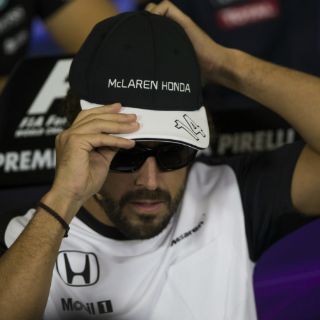 Fernando Alonso, en polémica con ex presidente de Ferrari