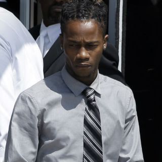 Acusan a testigo de muerte de Michael Brown de resistirse a arresto