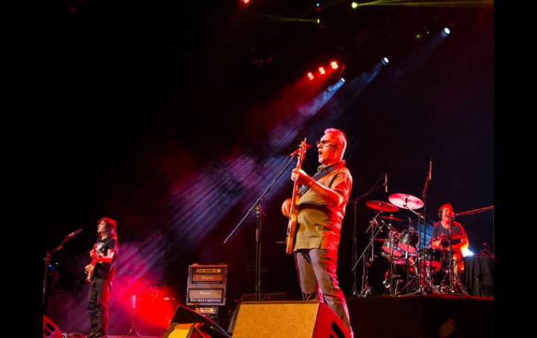 Enanitos Verdes interpretó canciones como 'Corres el riesgo' y 'Metro balderas'. EL INFORMADOR / P. Franco