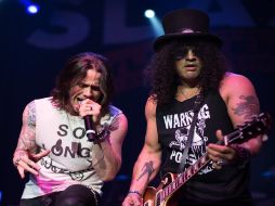 Slash y Myles Kennedy en su presentación en Nueva York. AP / D. Kotinsky