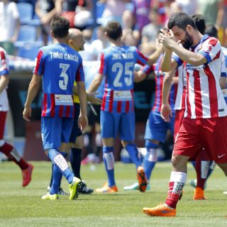 Atlético empata y mantiene distancia con Valencia