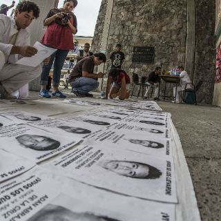 Roberto Campa se reúne con familiares de desaparecidos