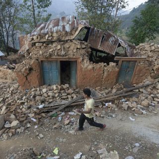 Los muertos por el terremoto de Nepal superan los ocho mil