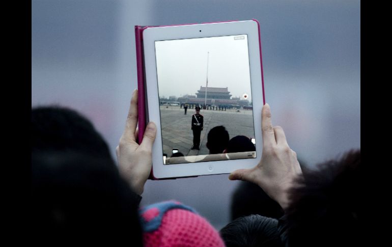 Ser madre es un desafío que se trata de optimizar tiempos y mejorar el rendimiento en tareas domésticas y en lo profesional. AP / ARCHIVO