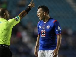 Christian Giménez le faltó el respeto a los oficiales en el duelo ante los Leones de la UdeG. EFE / ARCHIVO