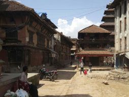 Varios edificios se derrumbaron en la localidad de Chautara; se reportan al menos cuatro personas muertas. AP / T. Sherpa