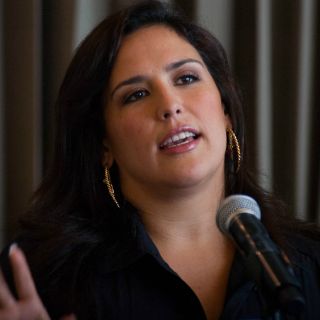 Angélica Vale y Raúl González conducirán 'La sorpresa de tu vida'