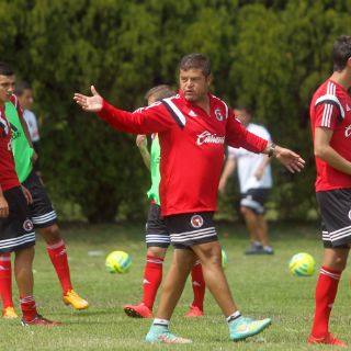Daniel Guzmán abandona la dirección técnica de Xolos