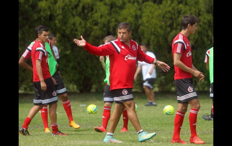 Xolos agradeció el apoyo y profesionalismo brindado por el estratega Daniel Guzmán. EL INFORMADOR / ARCHIVO