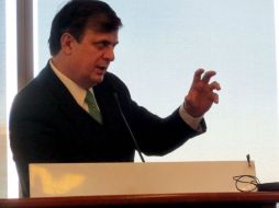 El ex jefe de Gobierno es registrado como candidato a diputado federal plurinominal suplente del MC. NTX / ARCHIVO