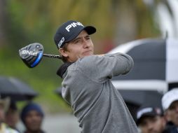 Carlos Ortiz durante el hoyo tres en la ronda final del Northern Trust Open, en la Riviera Country Club. AP / ARCHIVO