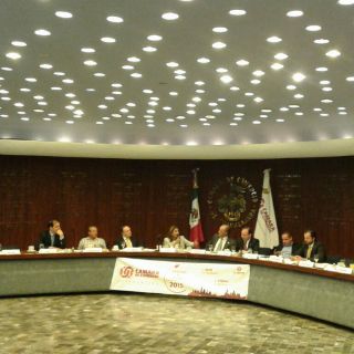 Enrique Velázquez, a favor de trabajar con empresarios