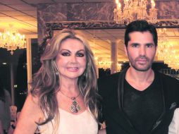 Anfitriona. Almendra Morquecho y el actor Eduardo Verástegui.  /