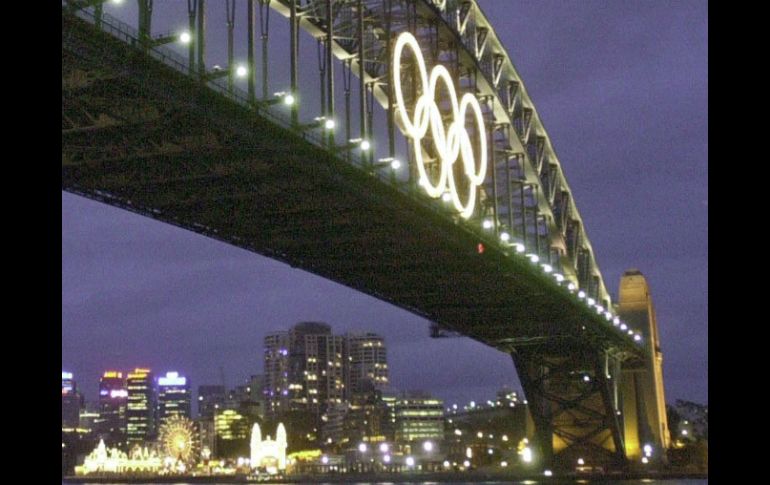 Los anillos miden 70 metros por 40 y pesan hasta 50 toneladas. EFE / ARCHIVO