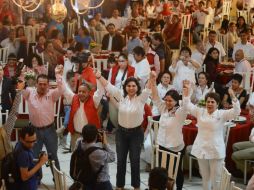 ''Gran estructura, un partido que apoya y tiene los mejores candidatos'', la clave del triunfo del PRI; dice Ivonne Ortega. TWITTER / @IvonneOP
