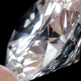 Joyeros de Jalisco prevén diseñar piezas con diamantes