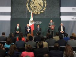 Peña Nieto recibe en Los Pinos a líderes del SNTE. NTX /